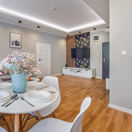 Apartment Pink 4ab -